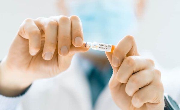 Comment les programmes de sensibilisation peuvent-ils aider à prévenir l'intimidation dans les écoles primaires ?